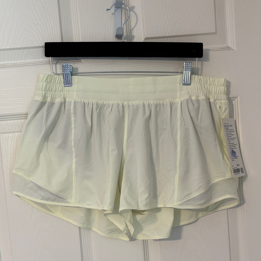 NWT Lululemon Hotty Hot Low-Rise Lined Short 4" Size 14 Elixir